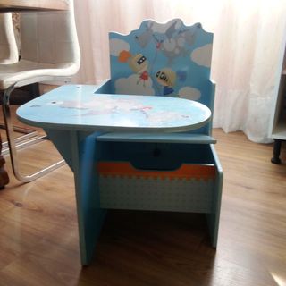Pupitre infantil 