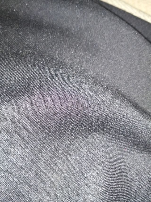 Stoffa nera elasticizzata 