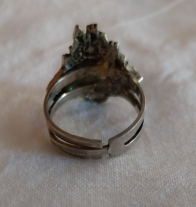 Colgantes de magos y anillo