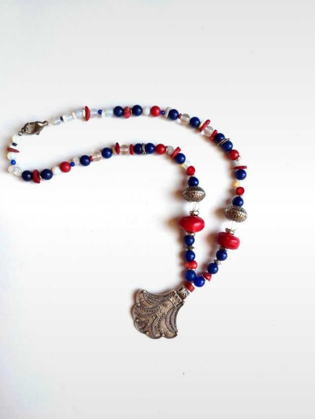 Collar piedras naturales