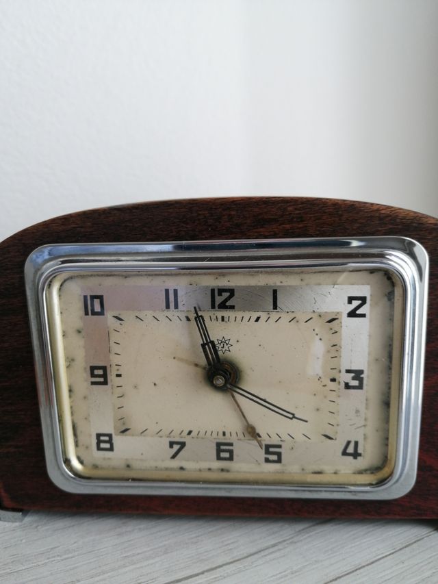 Sveglia jurgens anni 30