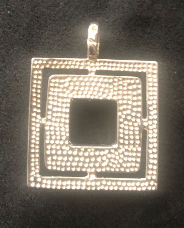 Colgante de plata de ley con cristal verde