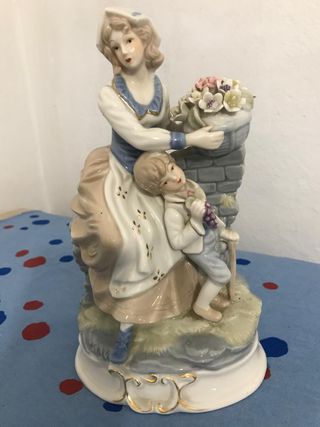 Figura de porcelana tipo Lladró
