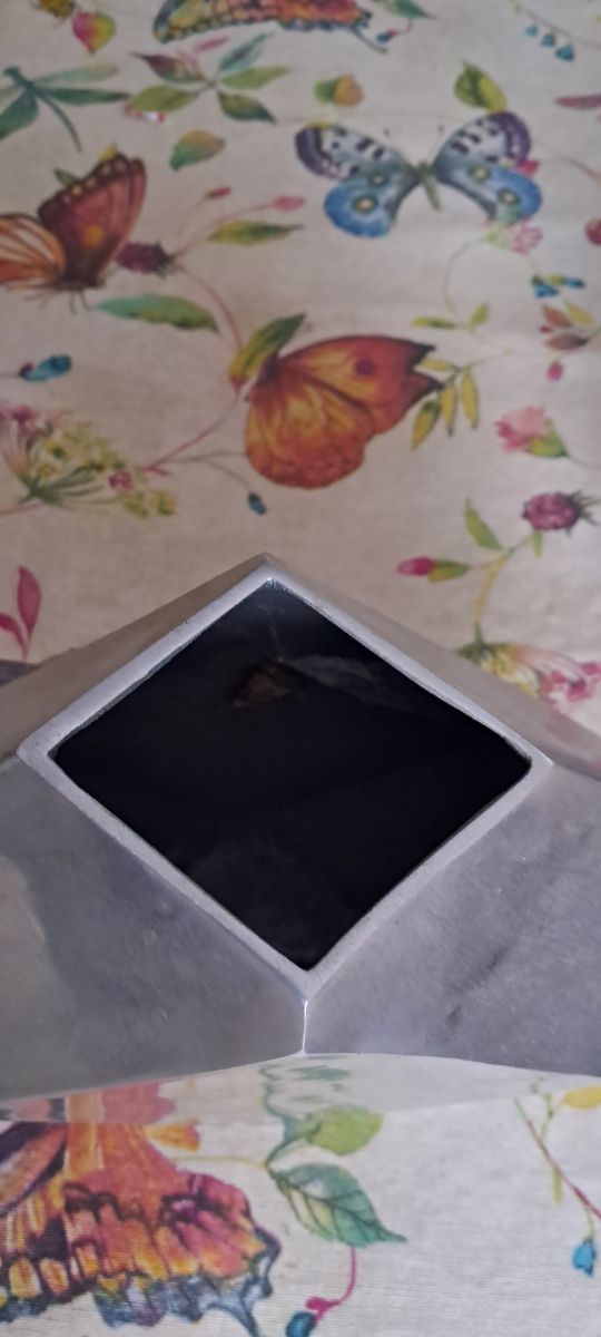 2 Jarrones color aluminio