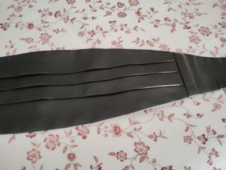 cinturon Fajín piel brillante. De zara nuevo