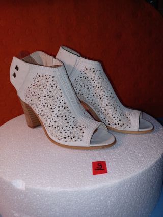 Scarpe Donna Tacco 8.5Cm VeraPelle Traforata TG36