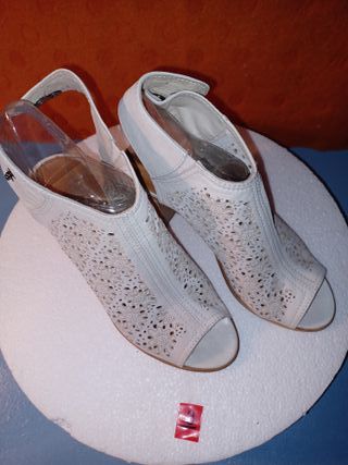 Scarpe Donna Tacco 8.5Cm VeraPelle Traforata TG36