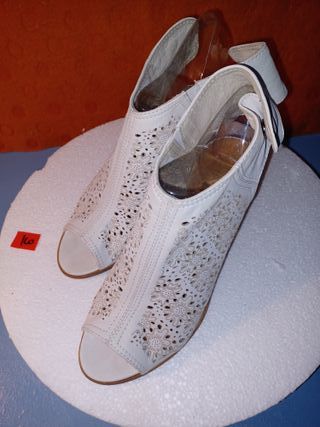 Scarpe Donna Tacco 8.5Cm VeraPelle Traforata TG36