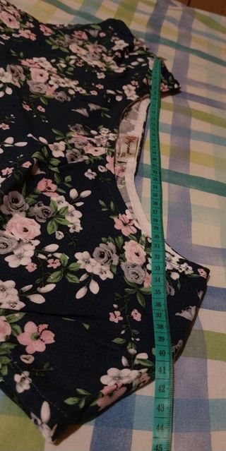 Vestito blu scuro a fiori