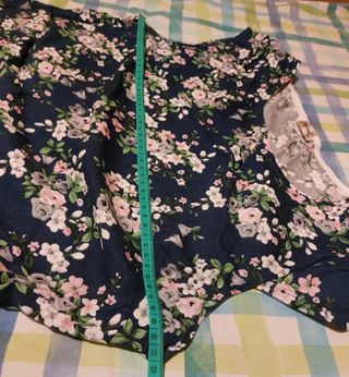 Vestito blu scuro a fiori