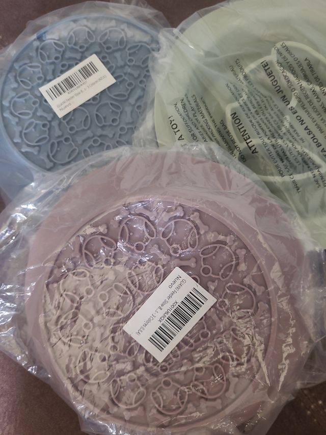 Mangiatoia per cani e gatti. PROMOZIONE.