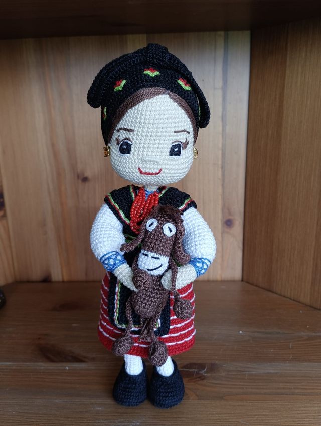 MUÑECA ARTESANAL ZAMORA