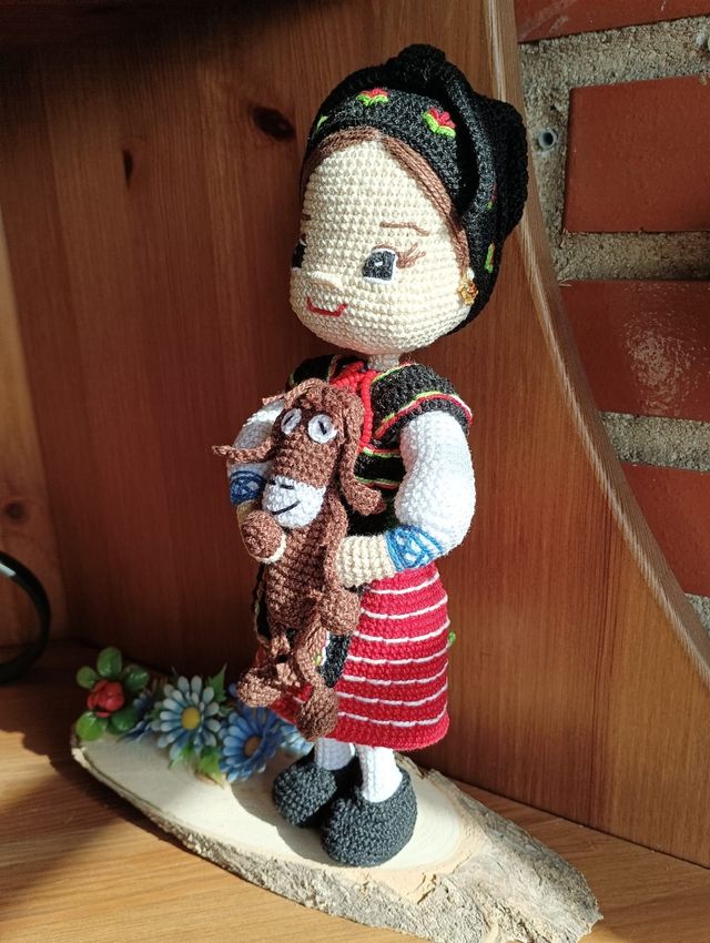 MUÑECA ARTESANAL ZAMORA