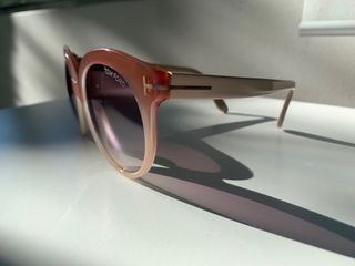 Gafas de sol rosa pálido Tom Ford
