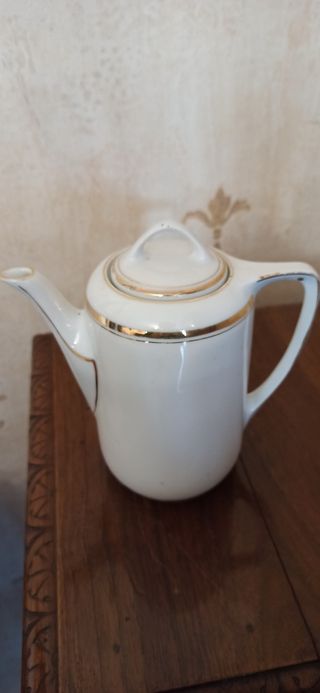 Lattiera è caffettiera