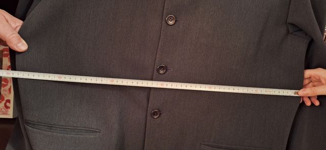 Traje caballero levita