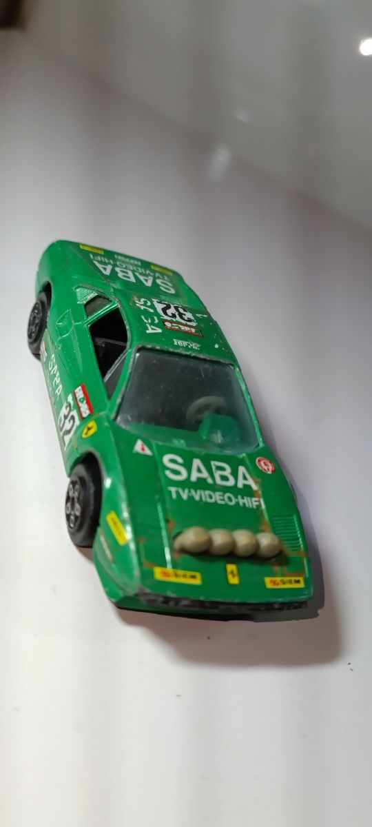 FERRARI 308 GTB 1/43 BURAGO