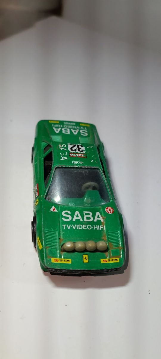 FERRARI 308 GTB 1/43 BURAGO