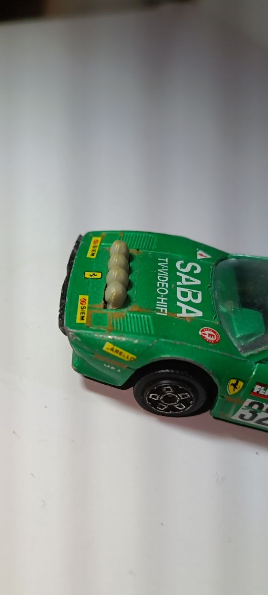 FERRARI 308 GTB 1/43 BURAGO