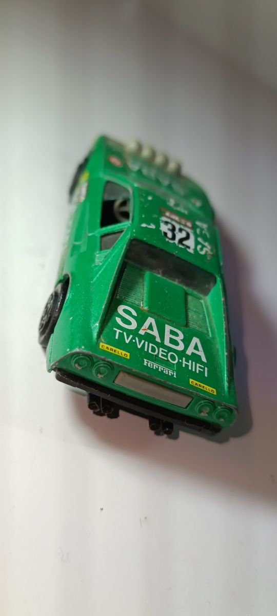 FERRARI 308 GTB 1/43 BURAGO