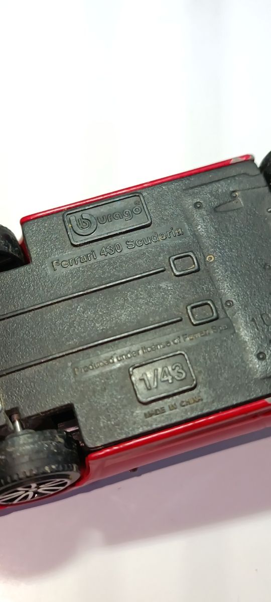 FERRARI 430 SCUDERIA 1/43 BURAGO