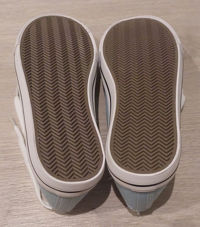 A ESTRENAR ZAPATILLAS NIÑ@