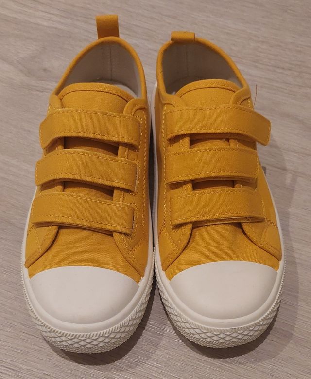 A ESTRENAR ZAPATILLAS NIÑ@