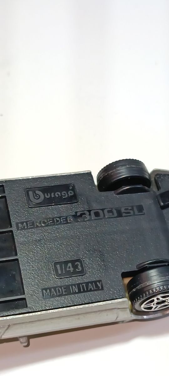 MERCEDES BENZ 300 SL 1/43 BURAGO