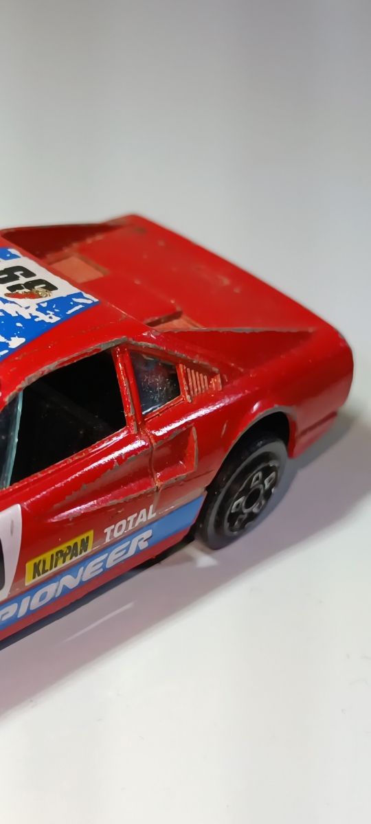 FERRARI 308 GTB 1/43 BURAGO