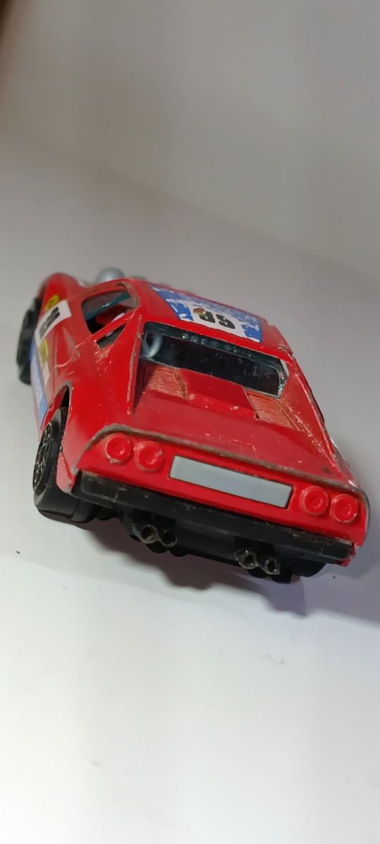 FERRARI 308 GTB 1/43 BURAGO