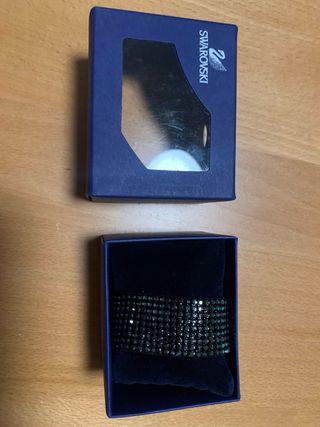 Brazalete Swarovski de cristales negros