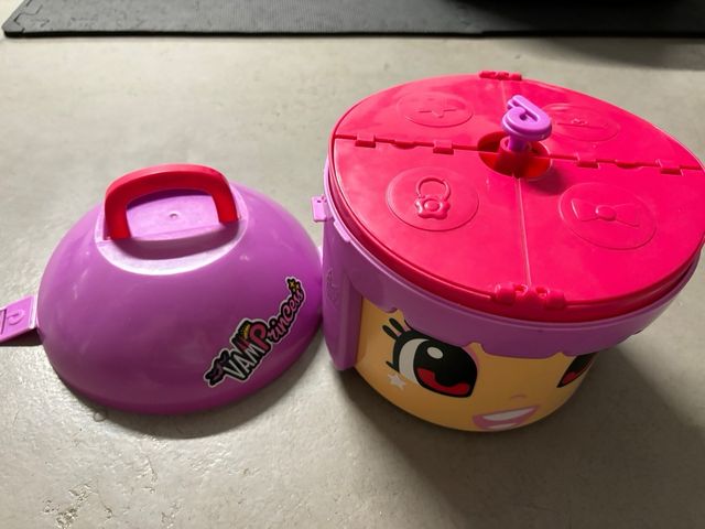 Pinypon cabeza, castillo y instituto