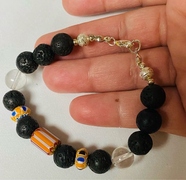Pulsera de lava y vidrio africano en plata ley 925