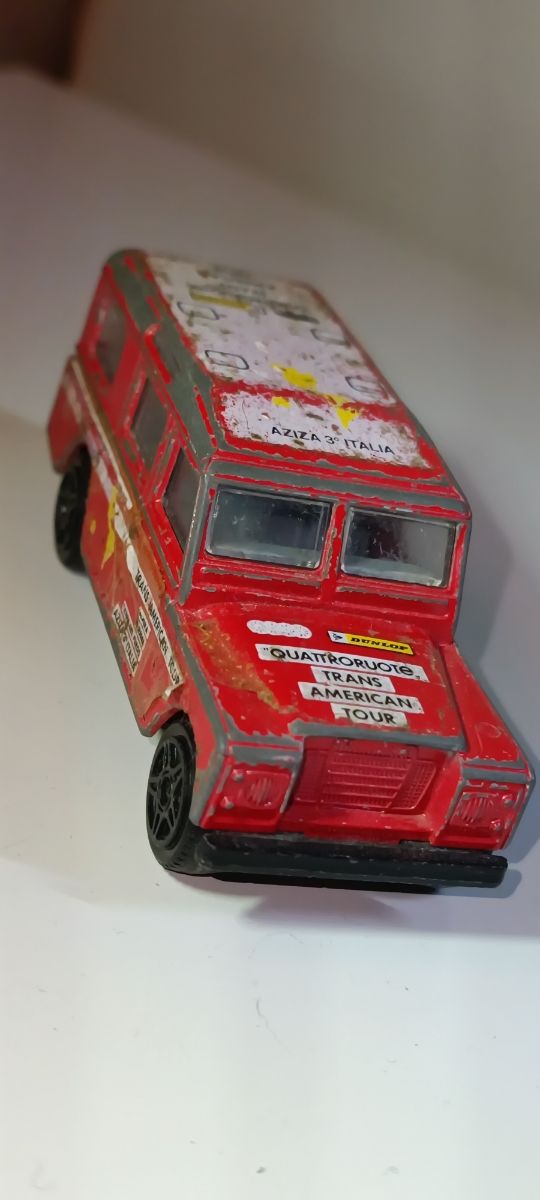 LAND ROVER LARGO 1/43 BURAGO