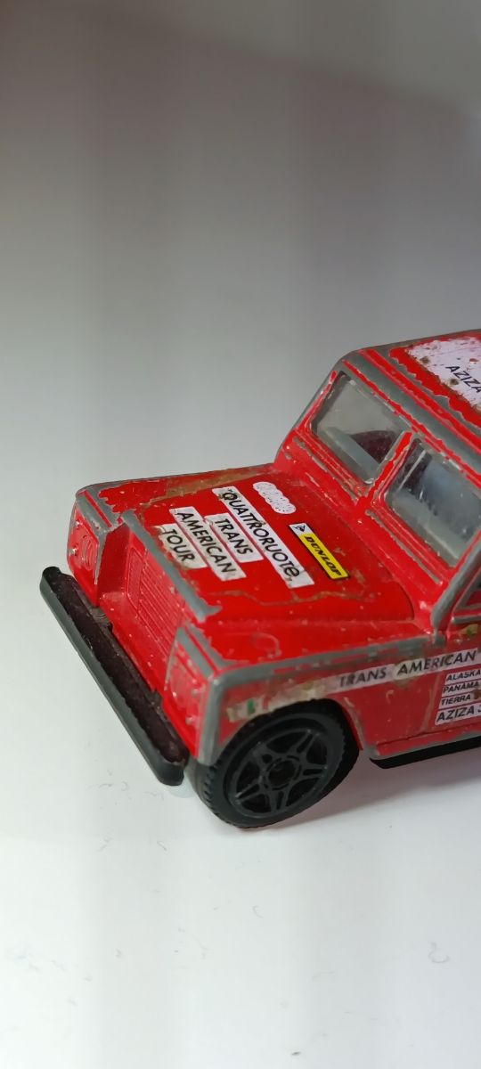 LAND ROVER LARGO 1/43 BURAGO