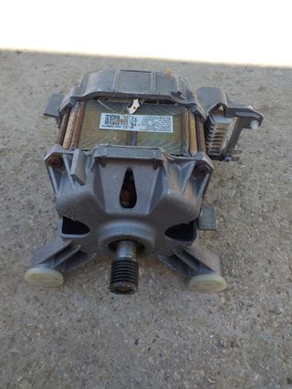 Lavadora de carga frontal BALAY