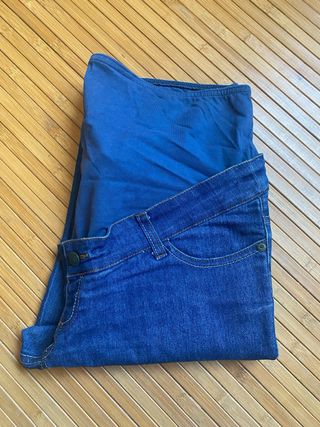 Pantalon tipo pirata premama
