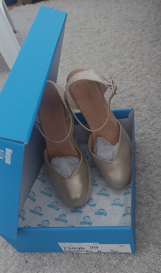 SANDALIAS CUÑA MUSTANG