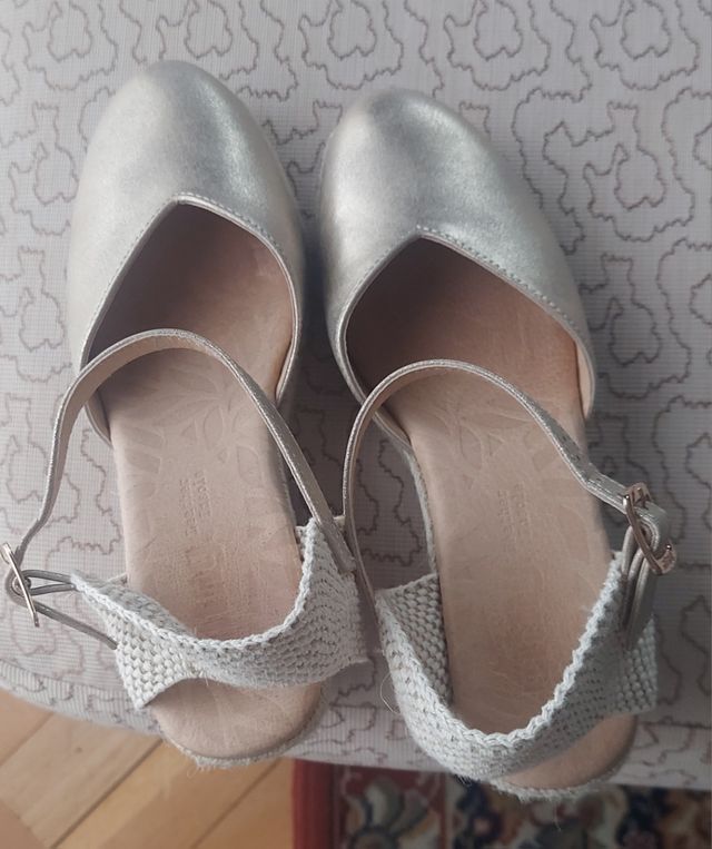 SANDALIAS CUÑA MUSTANG