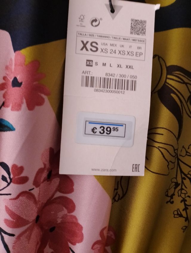 Vestido nuevo con etiqueta Zara