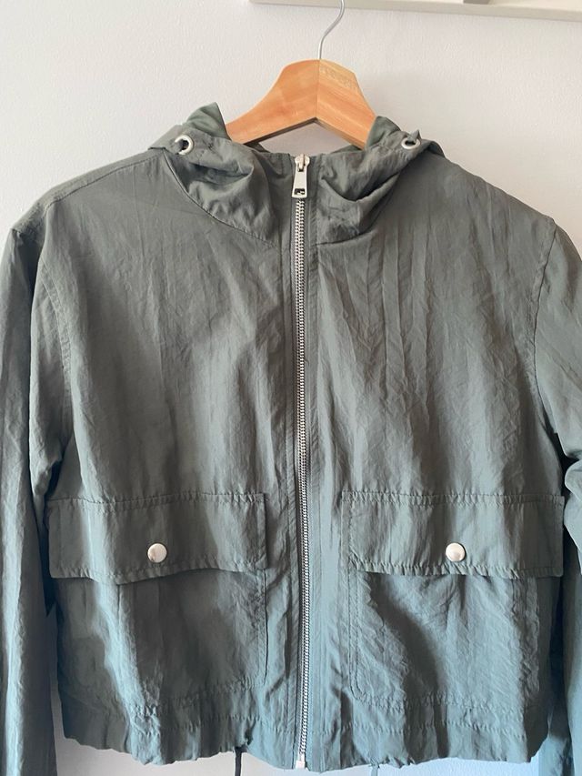 Chaqueta corta Pull & Bear XS