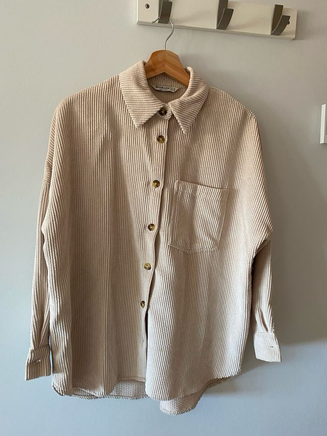 Sobrecamisa mujer de pana XS Stradivarius