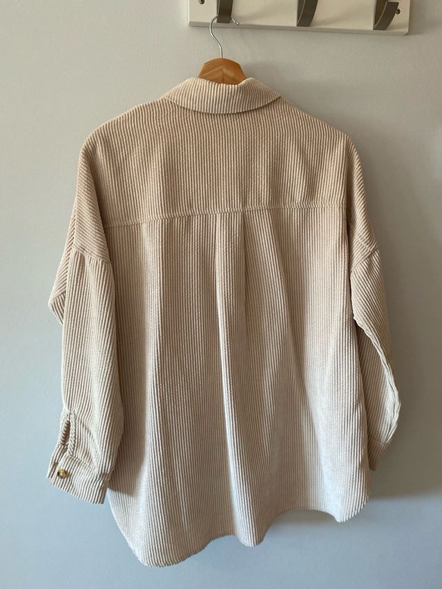 Sobrecamisa mujer de pana XS Stradivarius