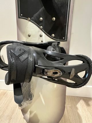 Tabla snow y fijaciones burton