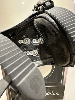 Tabla snow y fijaciones burton