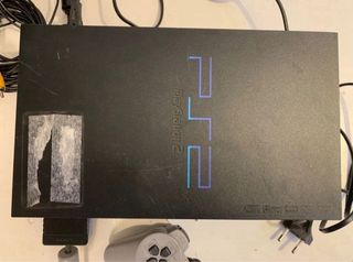 Sony Playstation 2 con cavi e joypad funzionante