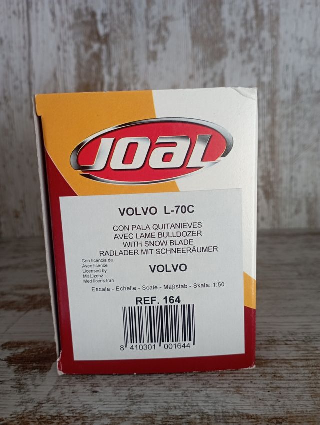 Máquina con pala quitanieves