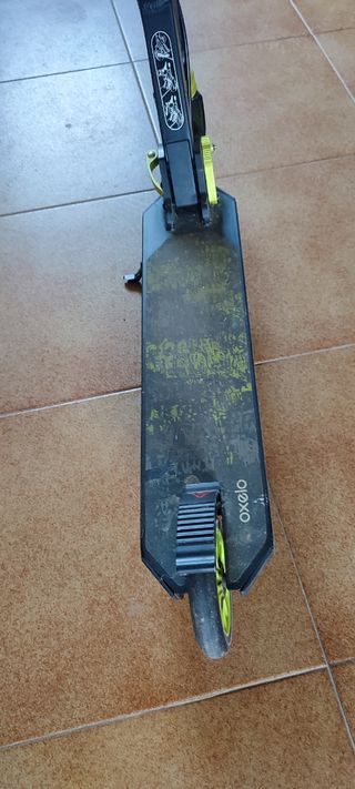 Patinete oxelo negro y oro