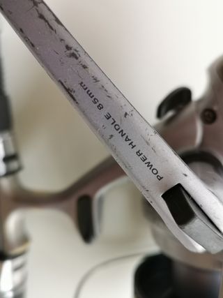 Caña de pesca Shimano y carrete DAIWA 5000T