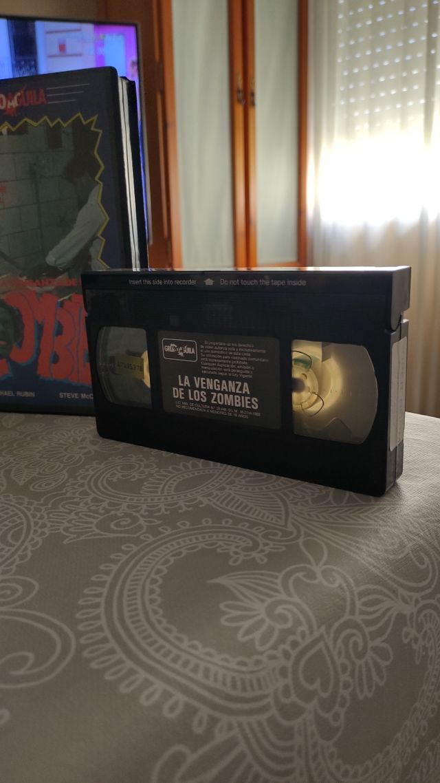 La Venganza De Los Zombies 1987